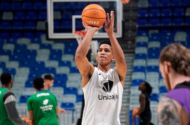 Kameron Taylor y Tyson P¨¦rez, el Unicaja tiembla