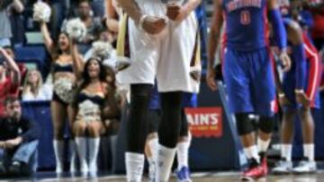 Davis vuelve de su lesión en modo abusón: 39-13 y 8 tapones