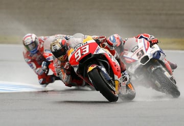 Duelo bajo la lluvia de Motegi entre Dovizioso y Márquez