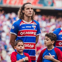 Orden de alejamiento a David Luiz: “Puedo hacerte desaparecer”