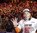 Márquez celebra sus cinco títulos: ¡'Give me five', Cervera!