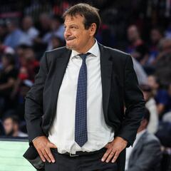 Ataman: “Efes y Milán jugarán la final de la Euroliga”