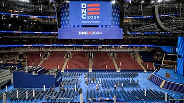 A general view of the interior of the United Center, the host venue of the Democratic National Convention (DNC) in Chicago, Illinois, U.S. August 17, 2024 REUTERS/Vincent Alban
