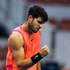 Alcaraz repite semifinales y recupera el número dos