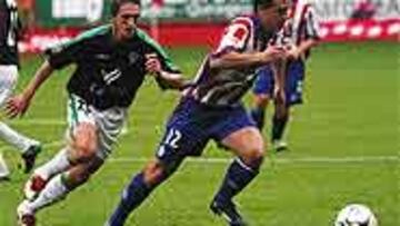 <B>CONVINCENTE</B>. Alegre lo ha hecho bien en el lateral derecho en los dos últimos partidos.