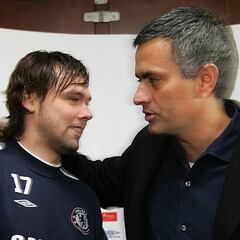 Mourinho recuerda una trampa de Maniche al árbitro en un partido ante el PSG