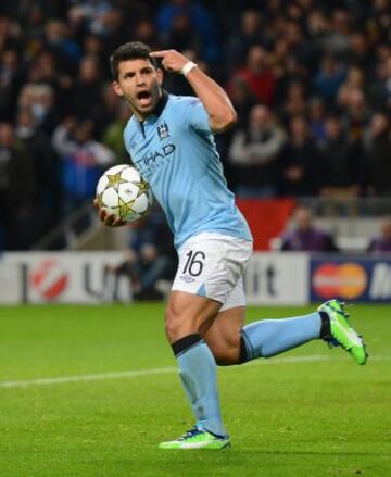 Partido con menos goles que el anterior, acabó en tablas. 1-1.
Arbeloa fue expulsado por el penalti que provocó el empate inglés. Gol de Agüero.