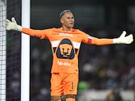 Keylor Navas of Pumas during the 11th round match between Pumas UNAM and Cruz Azul as part of the Liga BBVA MX Varonil, Torneo Clausura 2026 at Olimpico Universitario Stadium, on March 14, 2026 in Mexico City, Mexico.
