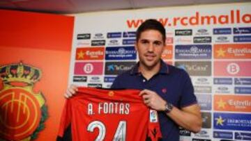 Andreu Font&agrave;s, en su presentaci&oacute;n como jugador del Mallorca.