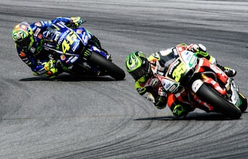 Valentino Rossi y Cal Crutchlow durante la clasificación del GP de Austria.