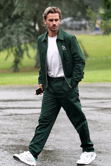 Antoine Griezmann a la llegada a la concentración. 