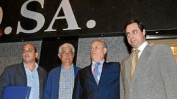 <b>EN PRIMERA LÍNEA. </b>Los integrantes de Betis Sport estarán esta tarde en el palco del Ruiz de Lopera presenciando el encuentro.
