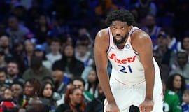 Joel Embiid, entre tinieblas