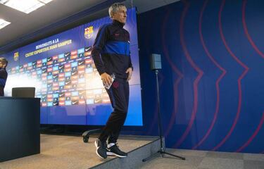 Setién forces Barça to train in deluge and Piqué reacts