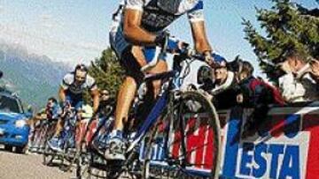 <b>REVANCHA.</B> Aitor González tiene hoy en la crono la oportunidad de sacarse la espina en este Giro de Italia.