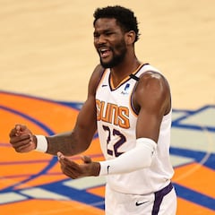 Deandre Ayton firma extensión con los Phoenix Suns