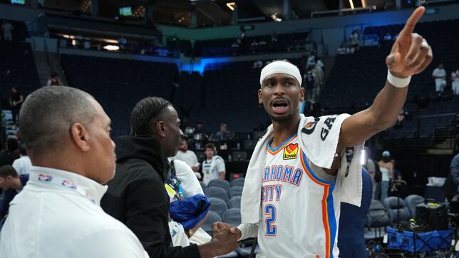Oklahoma City Thunder A un Paso de las Finales de la NBA Oklahoma City Thunder A un Paso de las Finales de la NBA