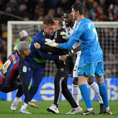 What happened between Arnau Tenas and Dani Carvajal after El Clásico?