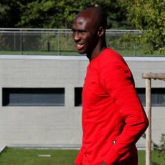 El PSG piensa en Mangala tras perder la opción de Pepe