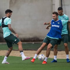 Sanabria, Juanmi y Víctor Ruiz, en la lista ante el Valladolid