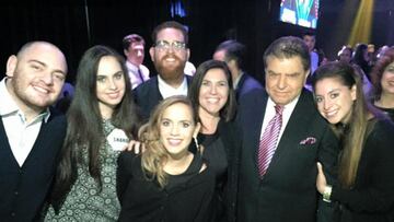 ‘Tuve que llevar a mis hijos al psiquiatra y les pidió un dibujo; hicieron a la mamá, hermanos y el tipo que se caía de la foto era yo”