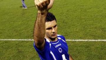 PRETENDIDO. Spahic está cerca del Arsenal