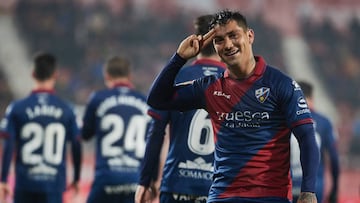 Chimy &Aacute;vila, ex del Huesca, interesa al Getafe.