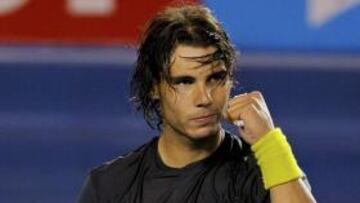 <b>PASO FIRME.</b> En poco más de dos horas, Rafa Nadal venció a Tommy Haas por 6-4, 6-2 y 6-2 y pasa a los octavos de final del Abierto de Australia en donde se enfrentará a Fernando González.