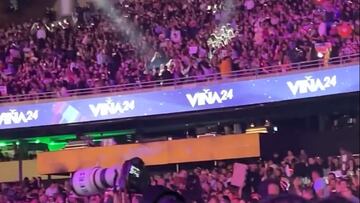 Suena una canción de Peso Pluma en el Festival de Viña 2024 y así reacciona el público: los chilenos toman partido