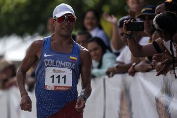 Éider Arévalo es uno de los atletas más destacados de los últimos años en Colombia. Nació en Bogotá pero se crió en Pitalito. Fue campeón Mundial de Marcha en el 2017.