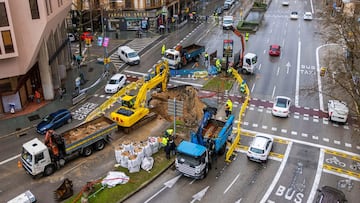 Socavón en el centro de Palma de Mallorca, provocado por los efectos de la borrasca Juliette. Foto: EFE