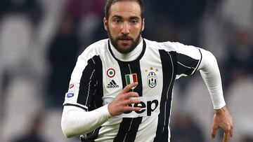 Higuaín avisa al Barça: la Juve es más líder con su doblete