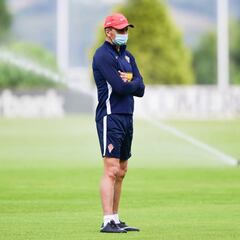 Djukic no arroja la toalla ni para el 'playoff' ni para su renovación