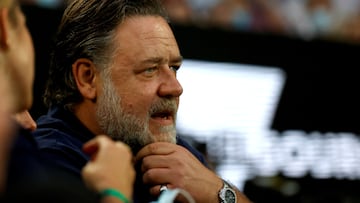 FILE PHOTO: Actor Russell Crowe in the stands at the Australian Open watching the Women's Singles Final in Melbourne Park, Melbourne, Australia - January 29, 2022. REUTERS/Asanka Brendon Ratnayake/File Photo