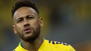 Neymar muestra su tristeza y busca refugio en la selección