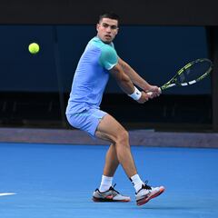 Alcaraz cae ante De Miñaur y deja dudas antes de Australia