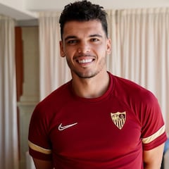 Rekik: "La gente de Sevilla es
muy feliz y vive bien con poco"