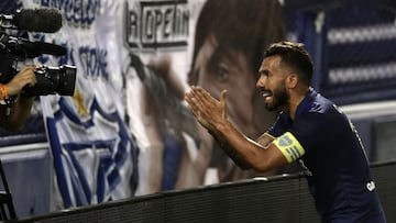 Boca Juniors' forward Carlos Tevez celebrates after scoring the team's fifth goal against Velez Sarsfield during their Argentine Professional Football League match at La Bombonera stadium in Buenos Aires, on March 7, 2021. (Photo by ALEJANDRO PAGNI / AFP)