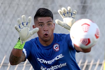 La selección chilena comenzó este lunes sus entrenamientos de cara, en Juan Pinto Durán, de cara al amistoso ante Bolivia en Rancagua.