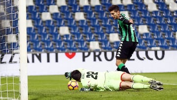 Lorenzo Pellegrini hace un gol al Cesena, que acabaría pasando de ronda.