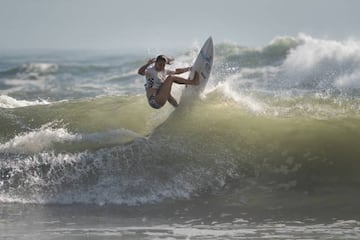 La surfista de Bilbao acabó en el puesto 41 de los ISA World Surfing Games.