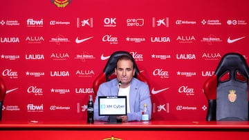 PALMA DE MALLORCA (ESPAÑA), 24/02/2026.- El exentrenador del RCD Mallorca, Jagoba Arrasate durante la rueda de prensa de despedia este martes en Palma de Mallorca. EFE/ Cati Cladera