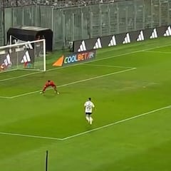 Sacó aplausos: así fue el golazo de Alexander Oroz en el triunfo de Colo Colo