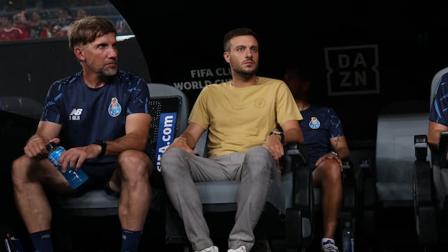 Oficial: Anselmi despedido