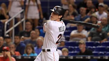 Christian Yelich llega a los Milwaukee Brewers