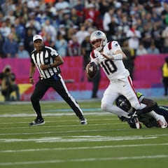 Drake Maye breaks record for most sacks in an NFL postseason