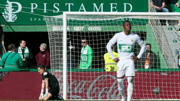 Aprobados y suspensos en el Elche: la expulsión de Carmona, clave