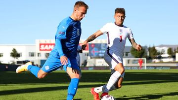 Trippier jugando con Inglaterra contra Islandia