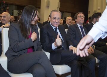 Begoña Villacís, Florentino Pérez y José Luis Martínez-Almeída.