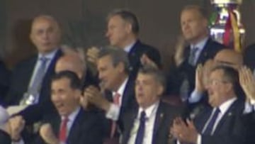 El Príncipe Felipe y Mariano Rajoy en las gradas del Olímpico de Kiev